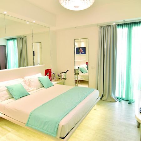 Hotel Nuovo Giardino Римини Екстериор снимка