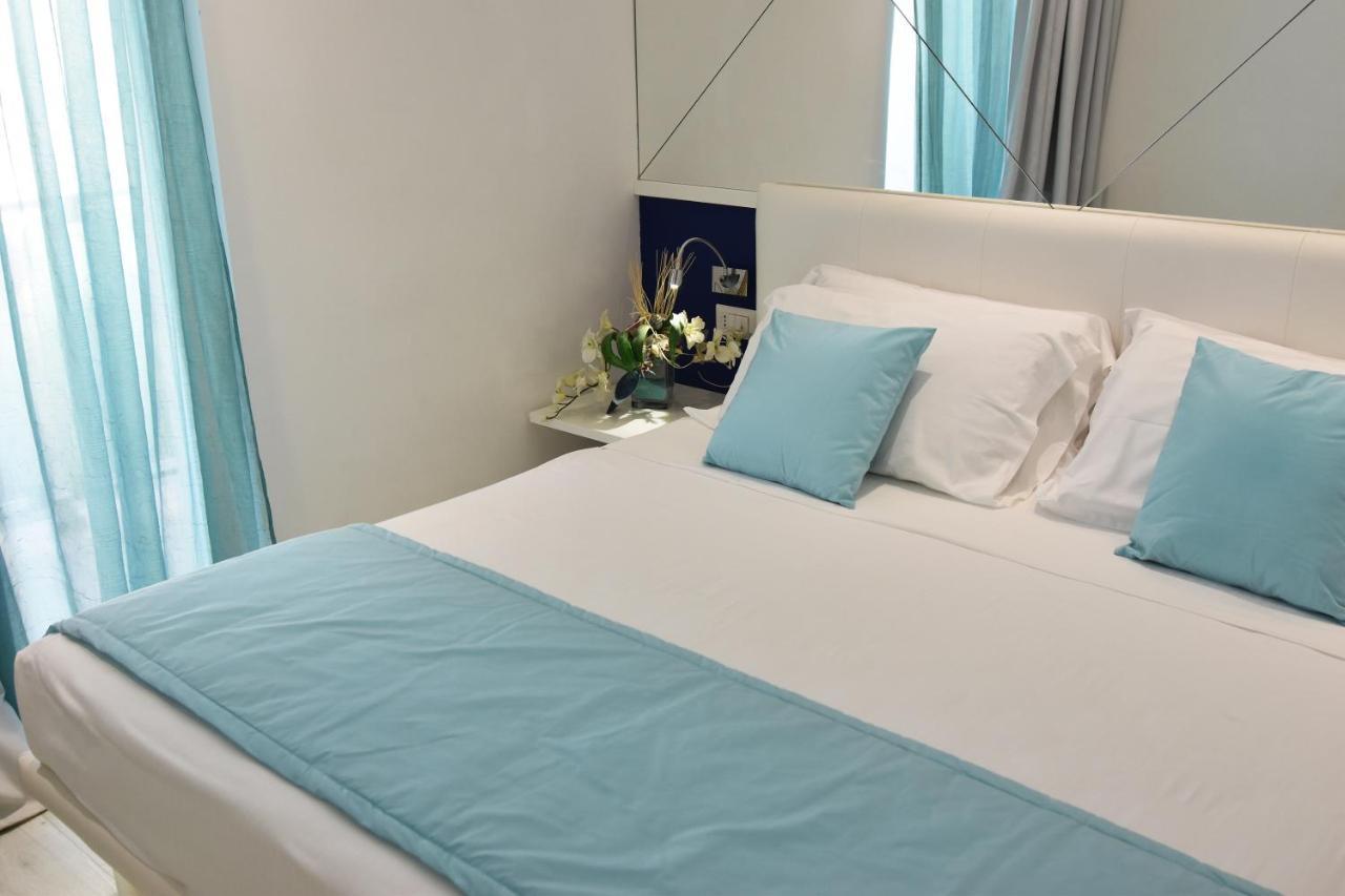 Hotel Nuovo Giardino Римини Екстериор снимка