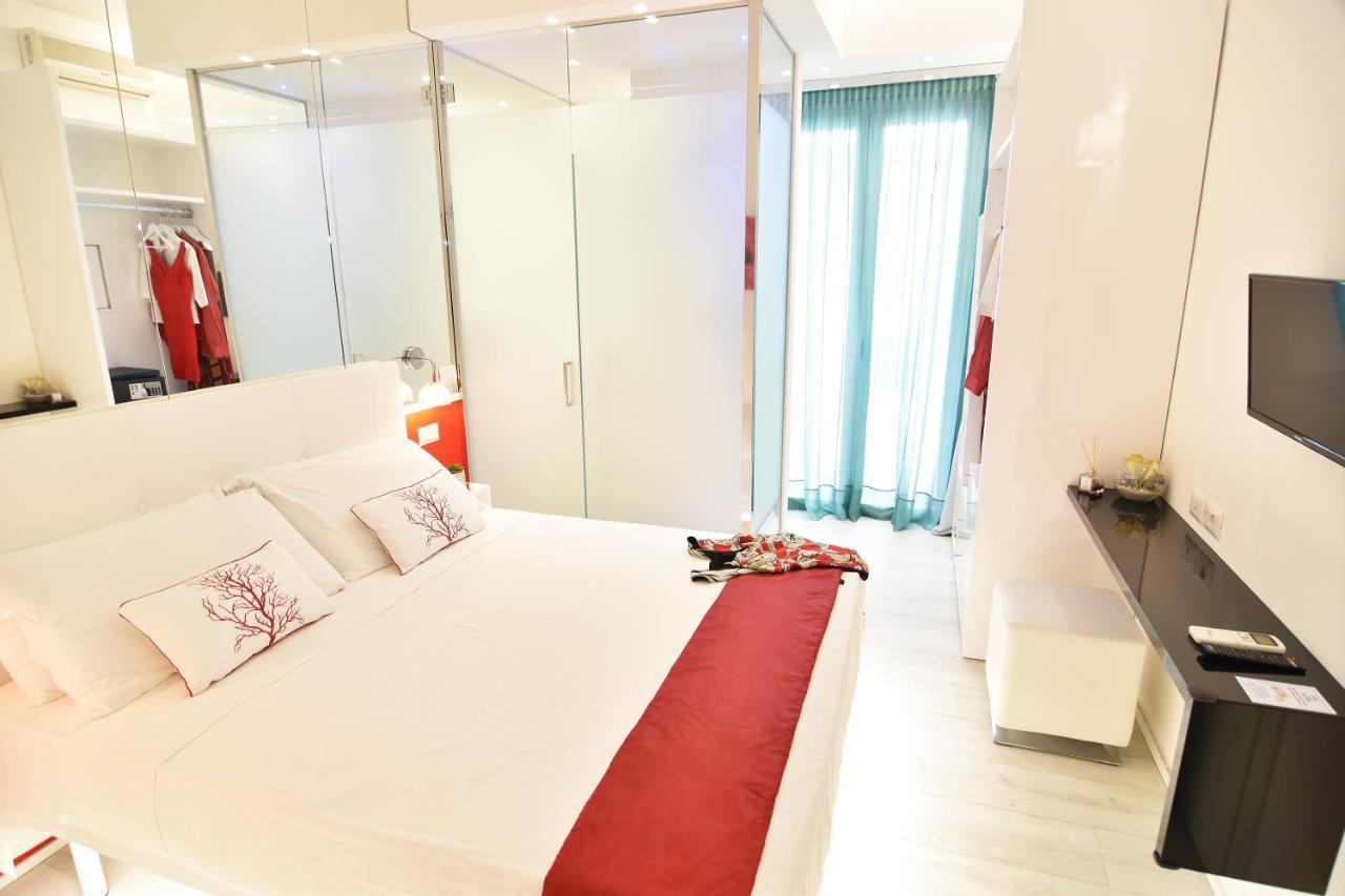 Hotel Nuovo Giardino Римини Екстериор снимка