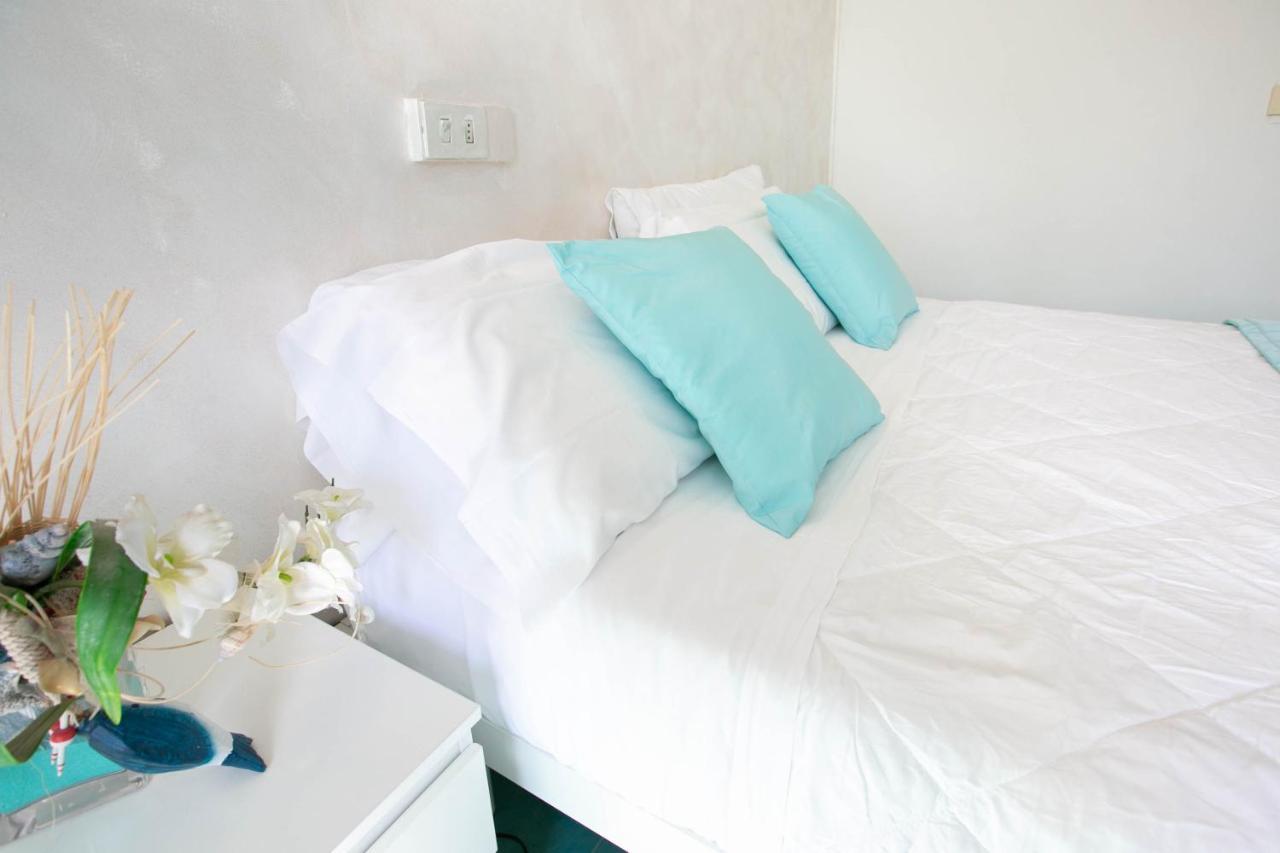 Hotel Nuovo Giardino Римини Екстериор снимка