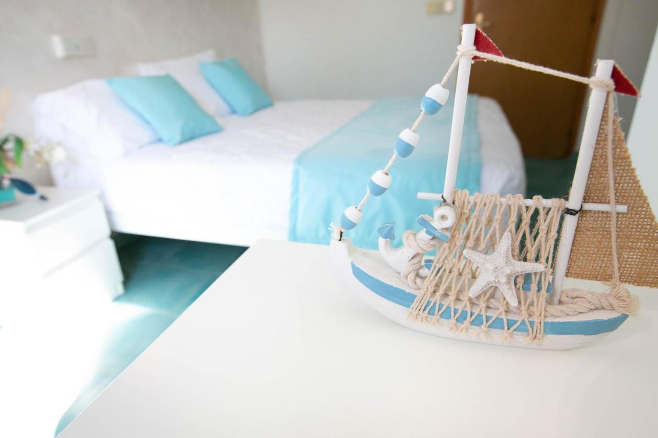 Hotel Nuovo Giardino Римини Екстериор снимка