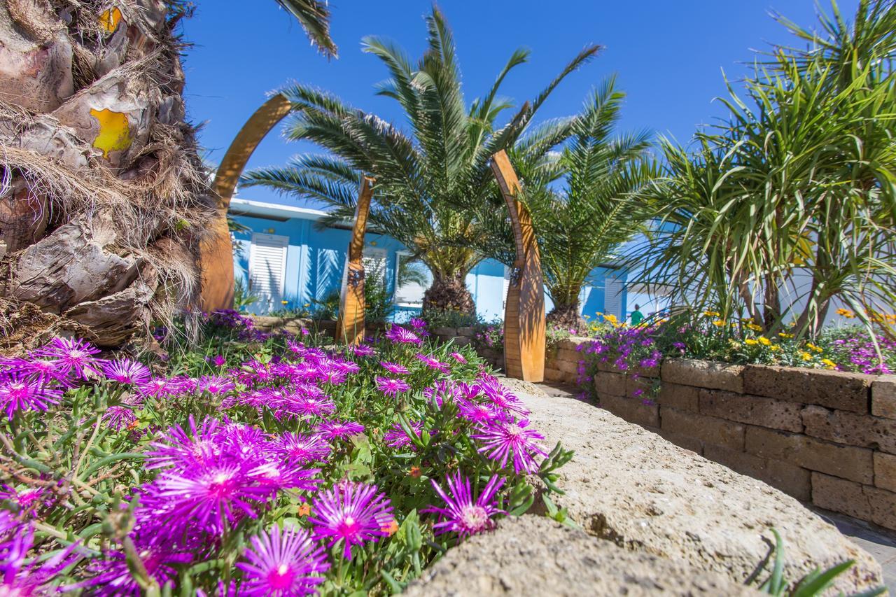 Hotel Nuovo Giardino Римини Екстериор снимка